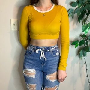 Long sleeve crop top